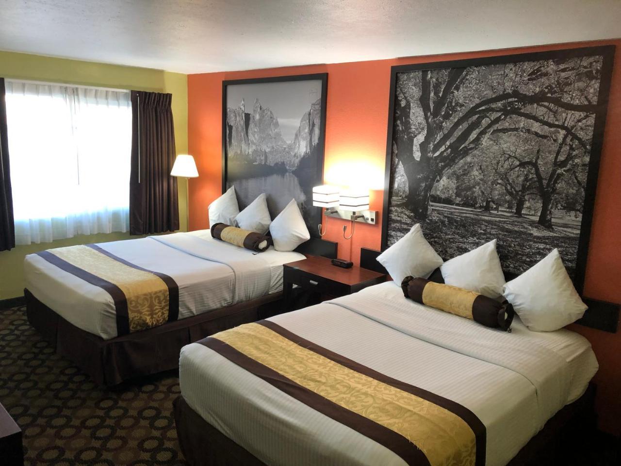 Super 8 By Wyndham Ontario Μοτέλ Εξωτερικό φωτογραφία